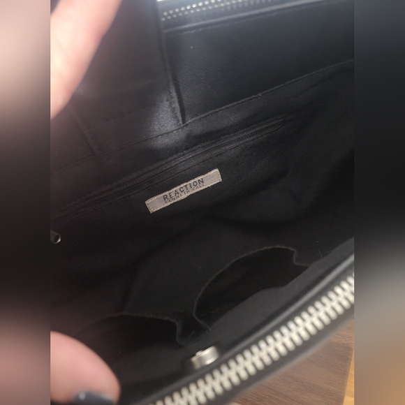 Kenneth Cole Reaction Large Black Tote Style Purse / Handbag - Picture 4 of 11